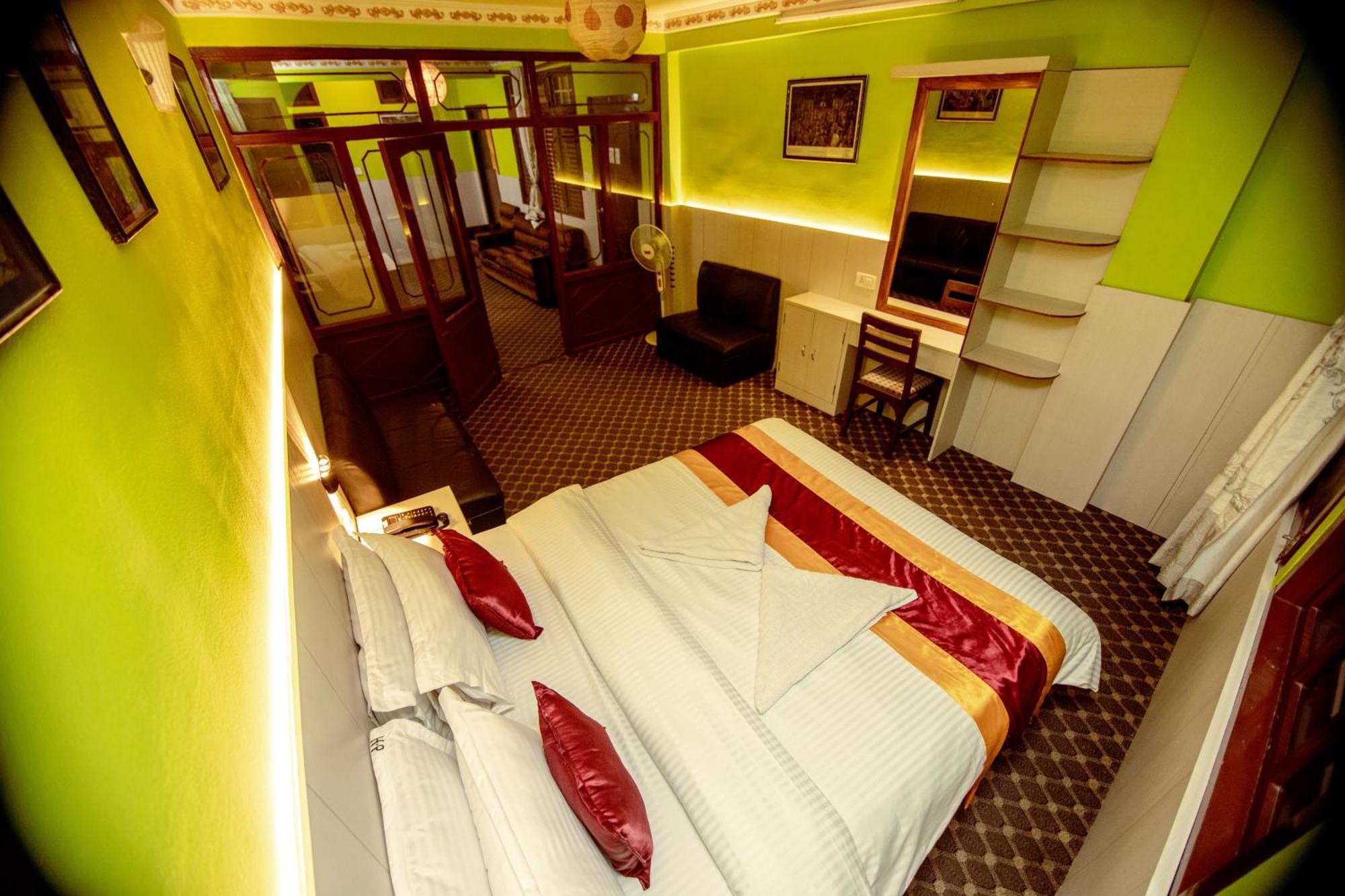 Hotel Pomelo House Катманду Екстер'єр фото